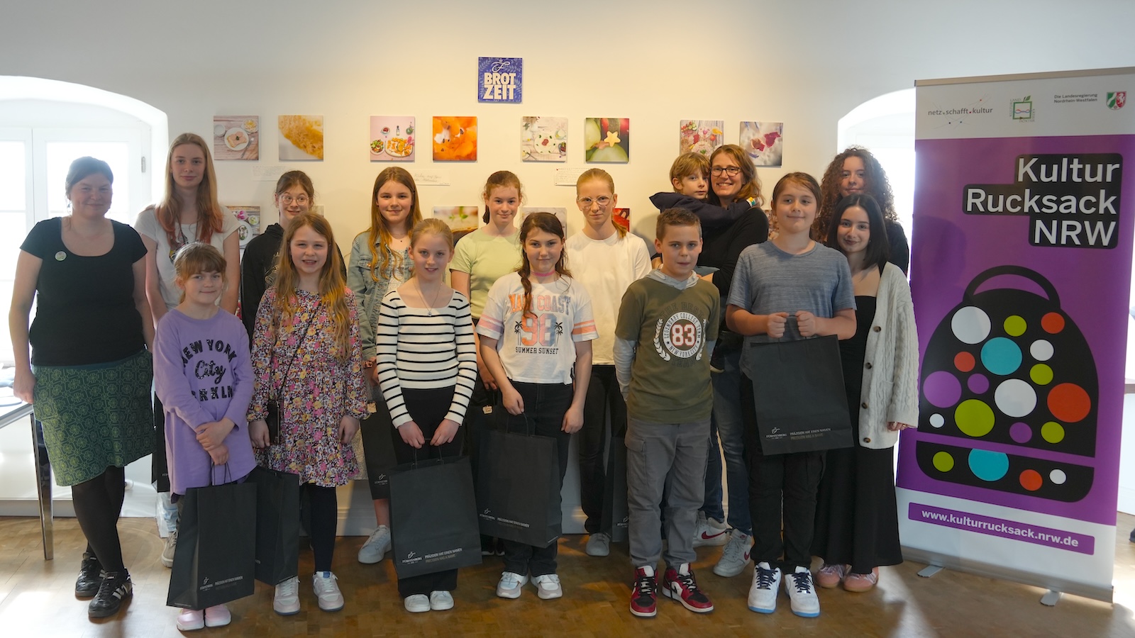 „Meine perfekte Brotzeit“: Kinder und Jugendliche präsentieren ihre Fotoausstellung im Museum Schloss Fürstenberg