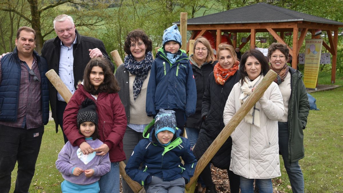 „Buntes Fest der Vielfalt“ zur Einweihung des Festplatzes Am Anger in Ottbergen