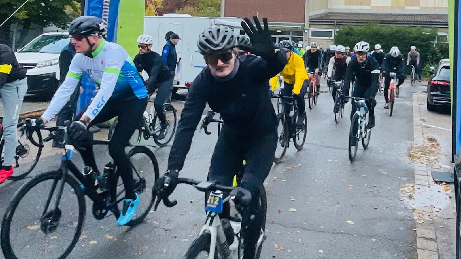 Tritt für Tritt Gutes tun: Die 16. Benefiz-Radsporttour „Rund um den Solling“ für die DKMS
