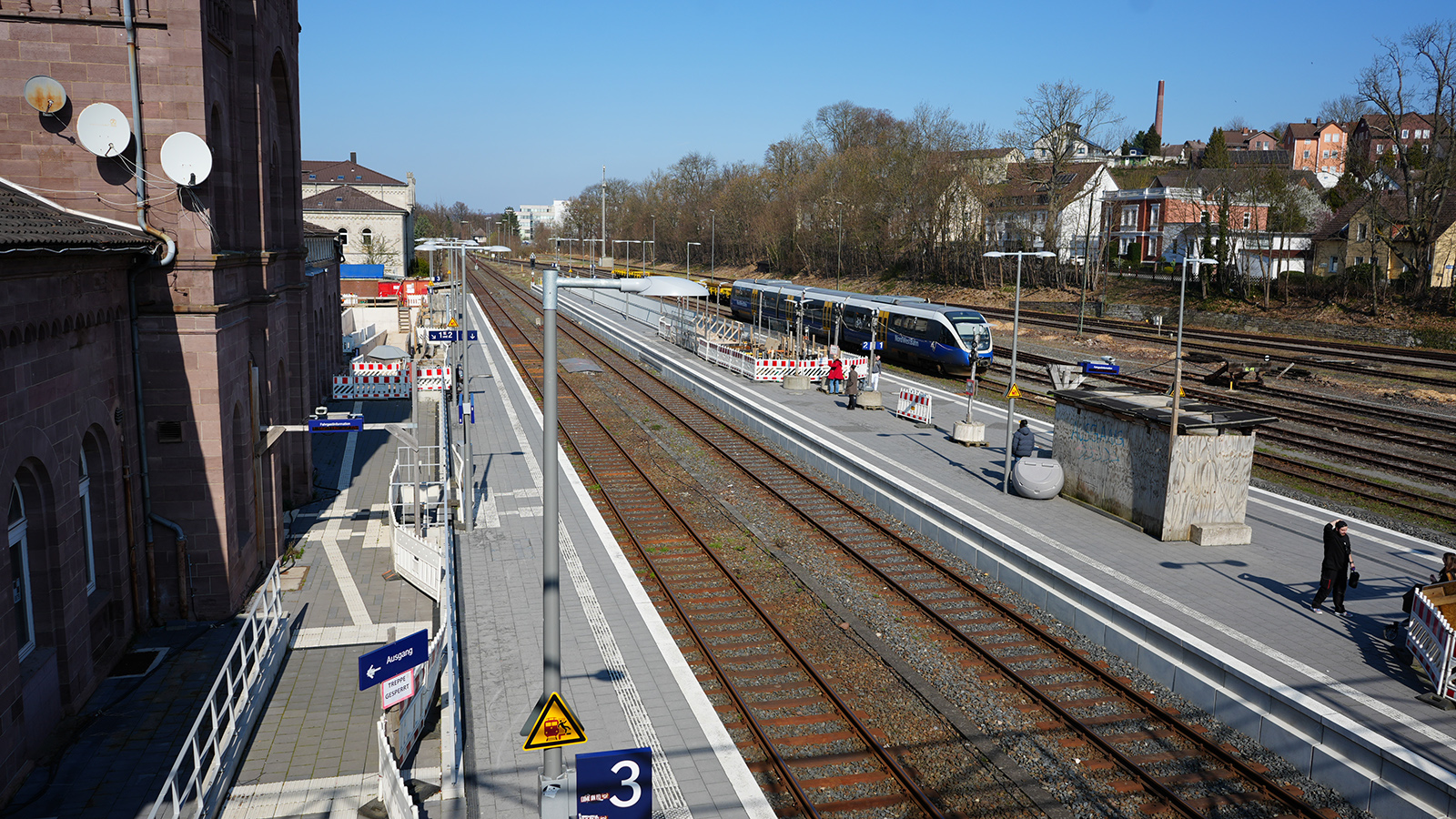 Noch nicht am Ziel: Bahnhof Holzminden soll erst im Sommer vollständig fertig werden
